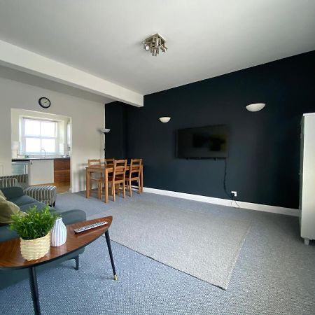 15 Queen Street, Flat 2 Ulverston Eksteriør billede