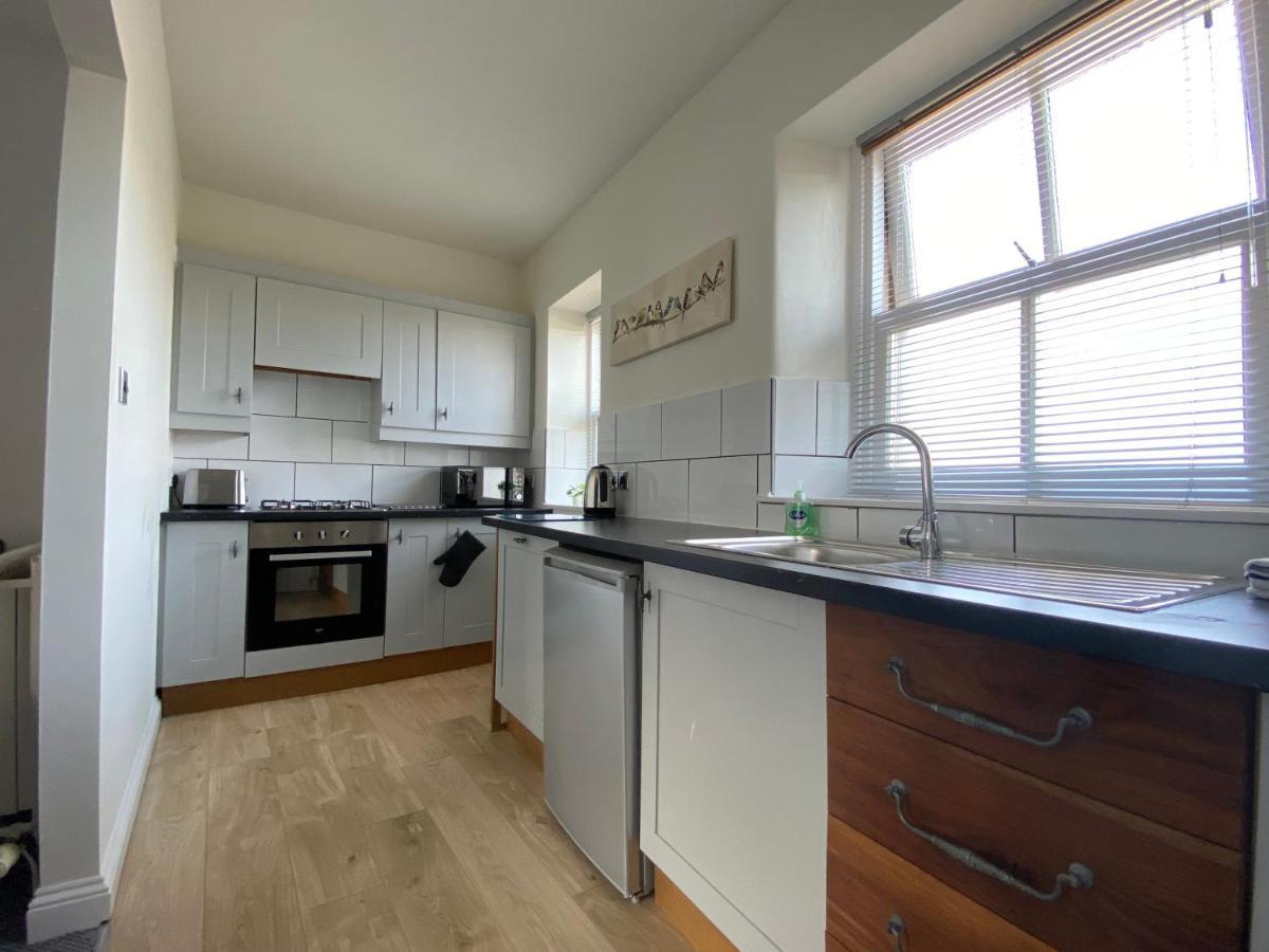 15 Queen Street, Flat 2 Ulverston Eksteriør billede